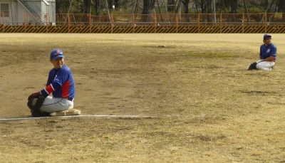 セカンド上島、ファースト宮本。「はやく野球やろ～よ～」